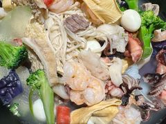 -万记麻辣烫国展总店