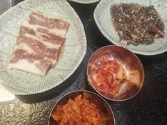 -臻牛烤肉
