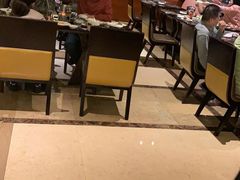 -大中华希尔顿酒店-念自助餐·嗨啤·小龙虾