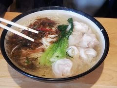 -玖鲜小笼(中山广场店)