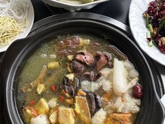 -野菌皇海景野生菌火锅(滨海大道店)