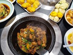 -锅老头海鲜铁锅炖