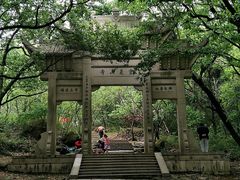 -灵岩山风景区