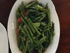 -Dang restaurant (patong phuket)