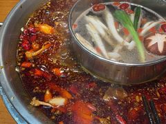-巴隆门重庆老火锅(太湖路店)