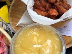 -莓园冰淇淋店