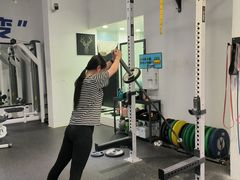 -汗水空间私教健身连锁(SM广场店)