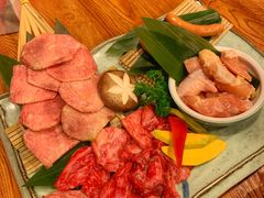 -炼火烤肉店