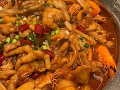 牛蛙煲-胖哥俩肉蟹煲(湖滨银泰in77店)