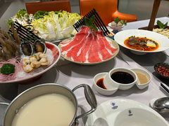 -红鼎豆捞·非遗鲍皇汤火锅(宝丰路店)
