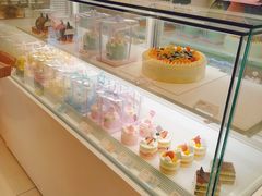 面包甜点陈列柜-好利来(马栏广场店)
