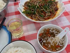 -洪霞餐馆·川菜·鲜货现炒(两江春城店)