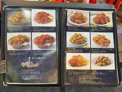 -BHC炸鸡(明洞总店)