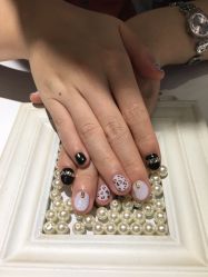 -Hertha Beauty Salon