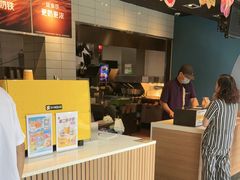 -麦当劳(乳山路店)