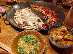 -萍姐火锅·公路夜市(武汉首店)