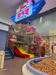 -乐多星球潮玩中心(沈阳嘉里城店)