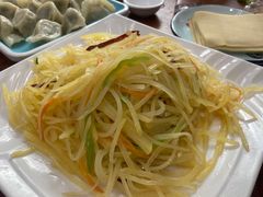 -东北风味思缘食府(对湖路店)
