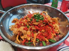 -笨豆腐居民楼菜馆•江西小炒(天津开发区店)
