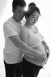 点击看大图 -十孕纪高端孕妇亲子摄影