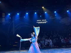 -瑞虹新天地月亮湾