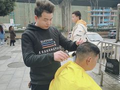 -首脑美容美发化妆美甲培训学校(长沙校区)