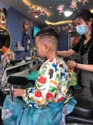 -呵林婴童亲子造型(新街口总店)
