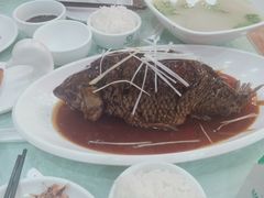 -六和聚传统烤鸭.天津菜(和平店)