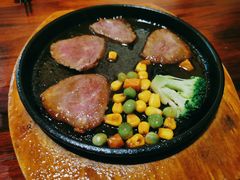 特上等牛小排-渔日本料理铁板烧(新天地假日广场店)