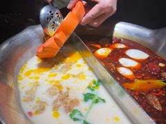 -湊湊火锅·茶憩(南京东路悦荟店)