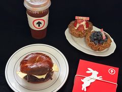 -HOT CRUSH趁热集合·现烤面包(环球港店)