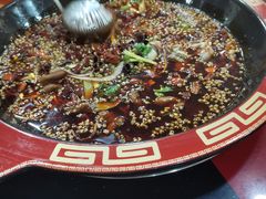 -烧哥美蛙肥肠鱼火锅·十五年社区店