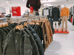 -优衣库(上海正大广场店)