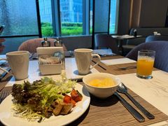 -深圳国际会展中心希尔顿酒店(前海华发冰雪世界店)