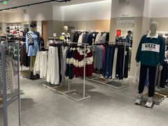 -hotwind热风(中贸广场店)