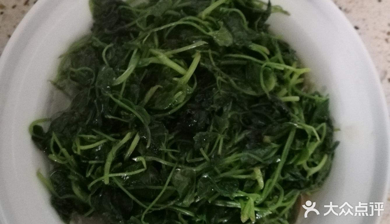 味道相当好，再煸了一盆应时蔬菜金花菜！