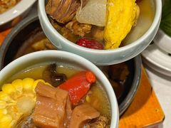 -江城小馆陕南妈妈菜·全球旅行餐厅(钟楼店)