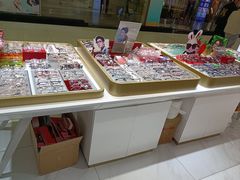 -美式眼镜·授权蔡司.依视路.尼康.豪雅.明月(人民广场店)