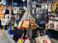 -席娜卡琳火车铁道夜市