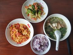 -鲸育宝宝月嫂(徐汇店)
