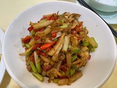 酸萝卜牛肚丝-笨罗卜浏阳菜馆(龙华鹏润达店)