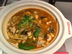 -魏铭鱼头捞饭(晋阳路店)