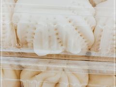 -白玉兰食品甜凤店(合生汇店)