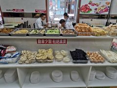 -荣吉招牌自助骨头锅(顾乡店)