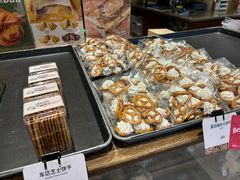 -OUR Bakery(中海环宇荟店)