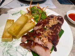 传统烤猪颈肉配酸甜酱-美奈小馆·东南亚菜(福田星河COCO Park店)