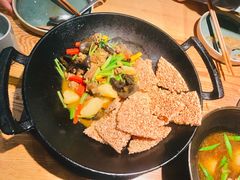 一个锅巴和时蔬-薇酌饮·陕西菜(南门外店)