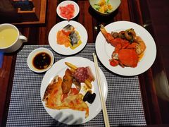 -广州万富希尔顿酒店·感趣自助餐厅·金秋蟹宴生蚝海鲜刺身