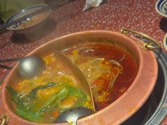 -重庆小天鹅火锅(中商广场店)