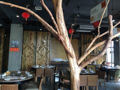 -佬土鹅肠火锅(中建大观店)